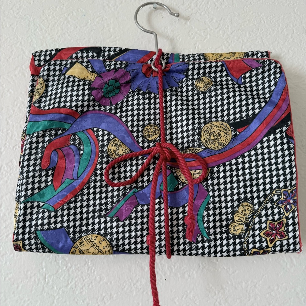 Colorful Patterned hanging travel bag